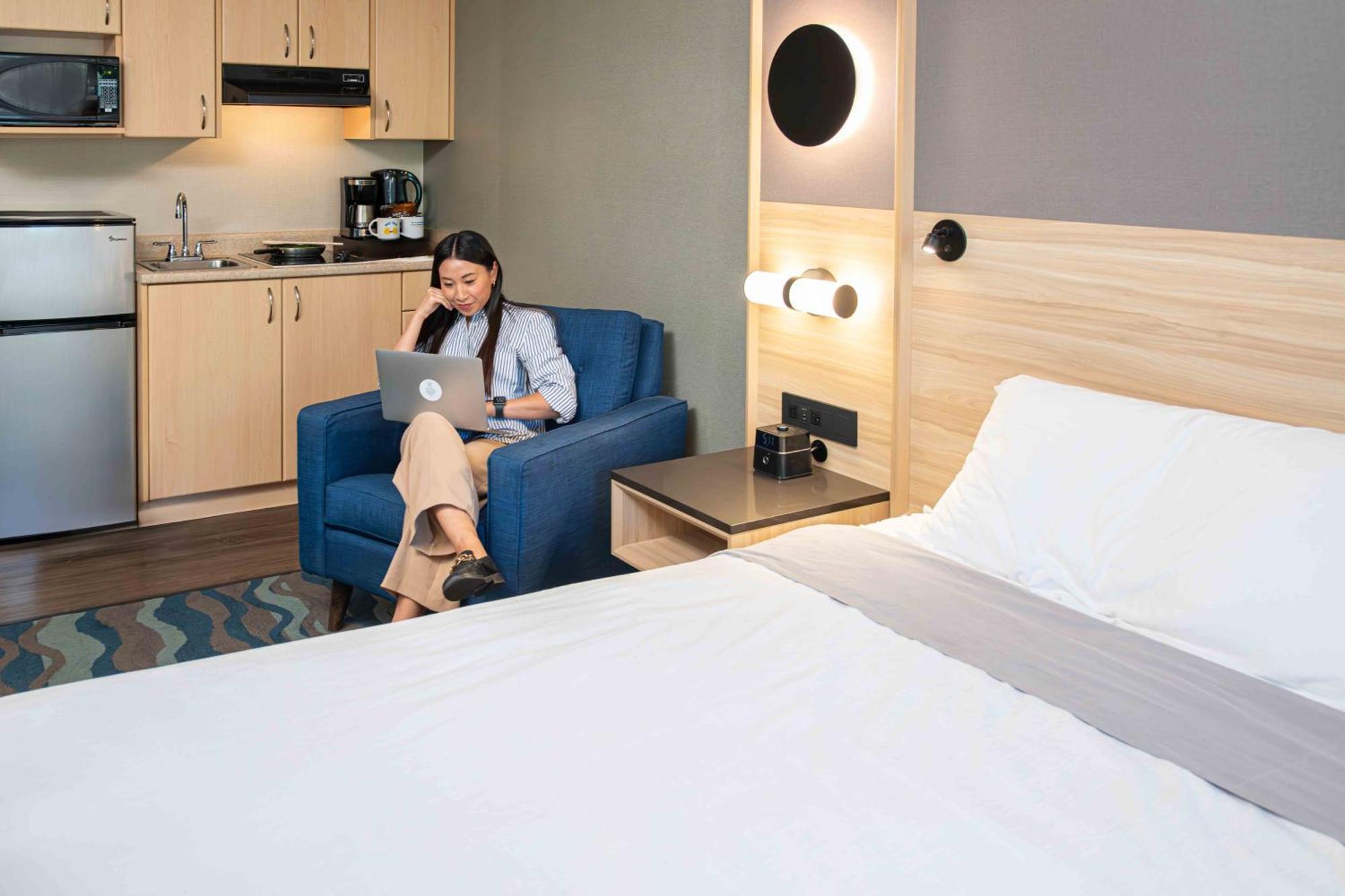 Accent Inns Vancouver Airport Richmond Exterior foto