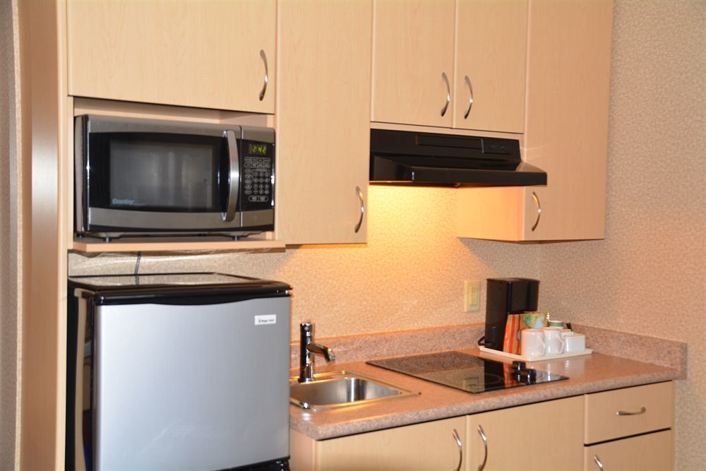 Accent Inns Vancouver Airport Richmond Exterior foto